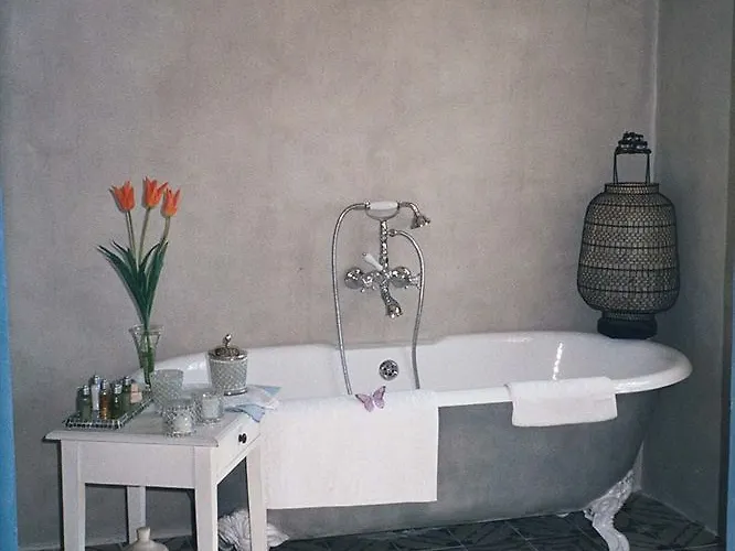 Boutique Valle De Oca 3*